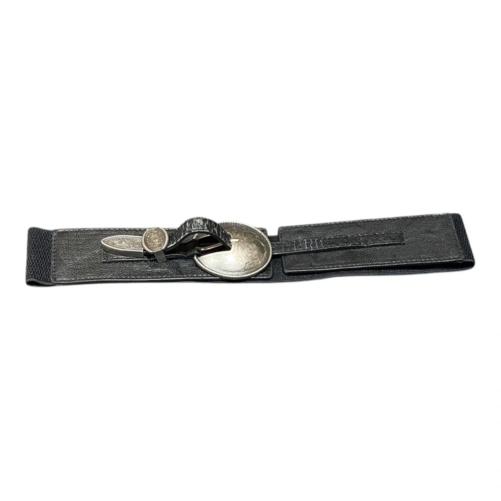 Black and Silver Leather Waist Belt With Ornate Buckle Size M/L